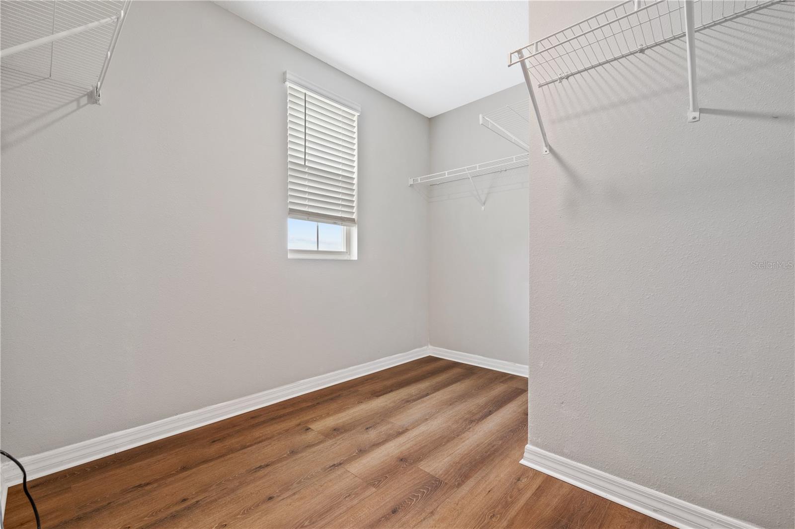 11722 WHITE WILLOW LN — photo 16