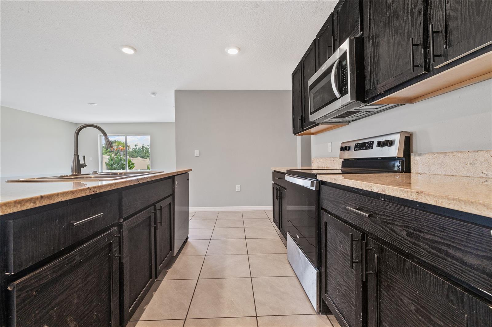 11722 WHITE WILLOW LN — photo 8
