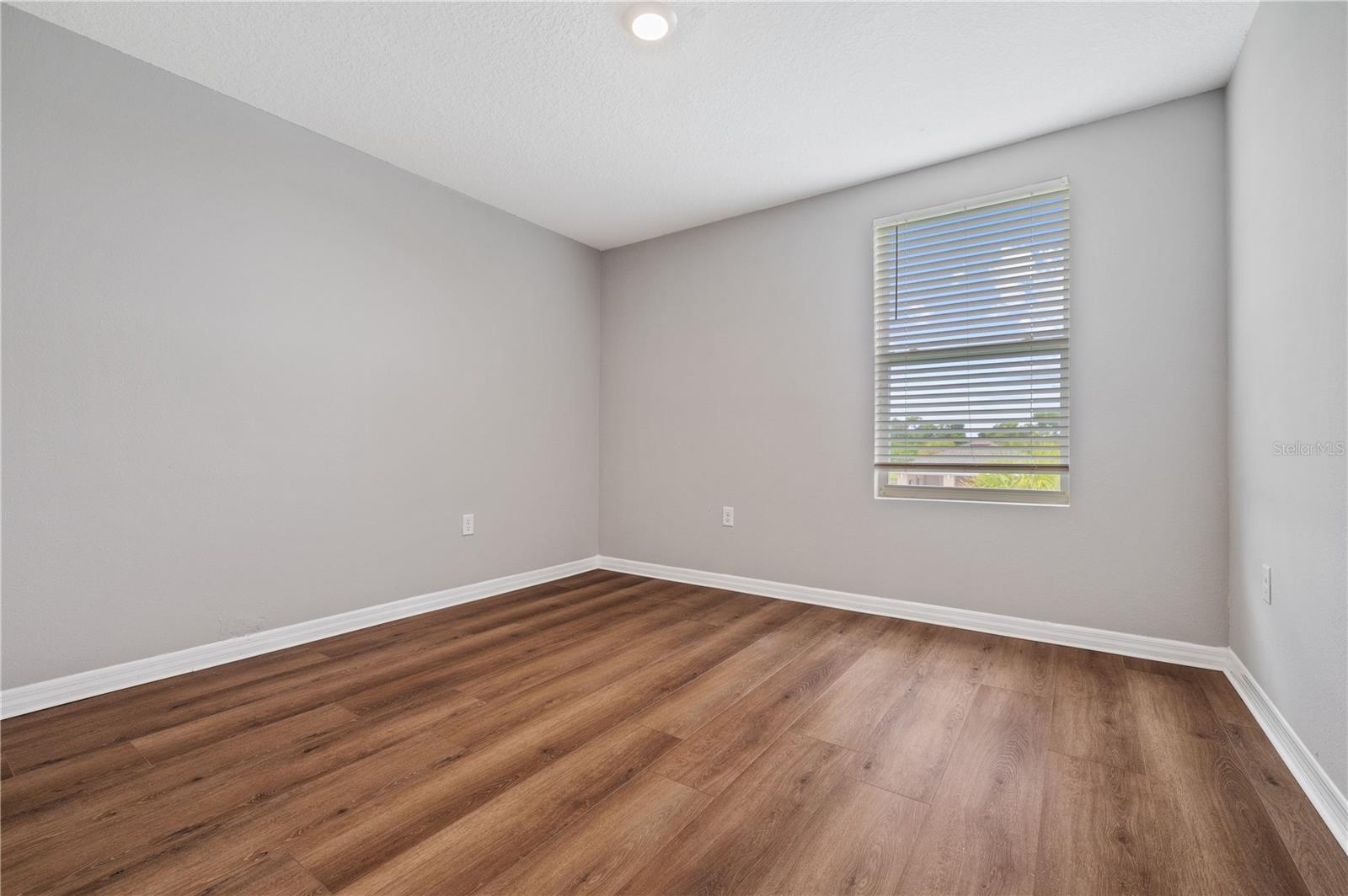 11722 WHITE WILLOW LN — photo 21