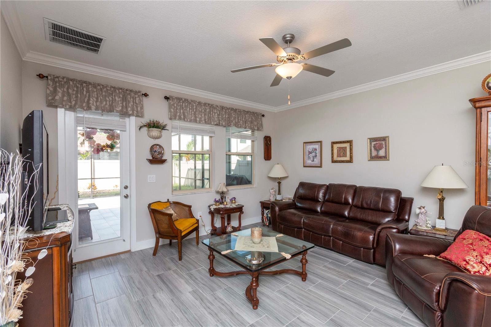 8585 WINNING FIELDS RD — photo 22