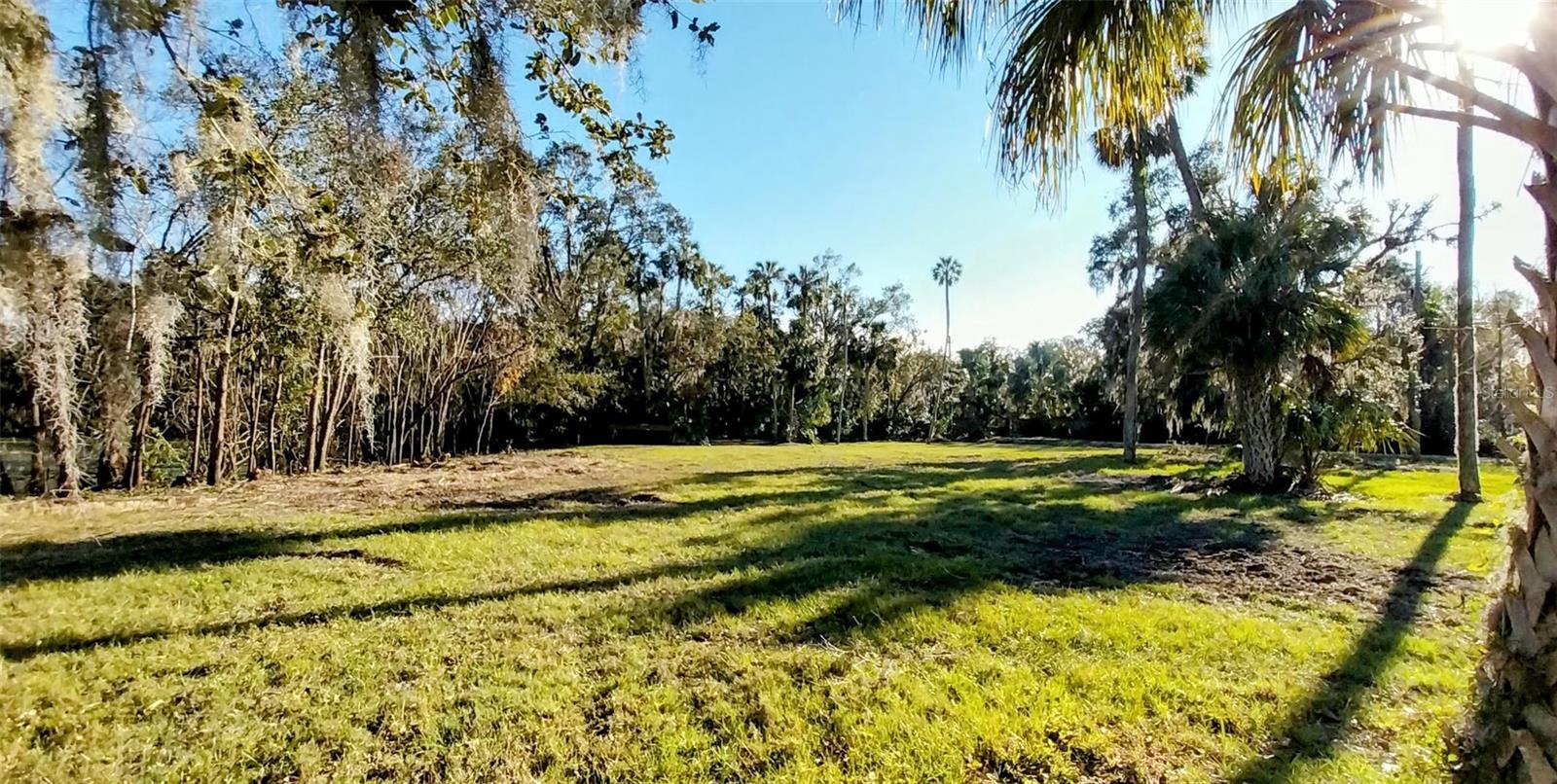 11105 WINN RD — photo 10