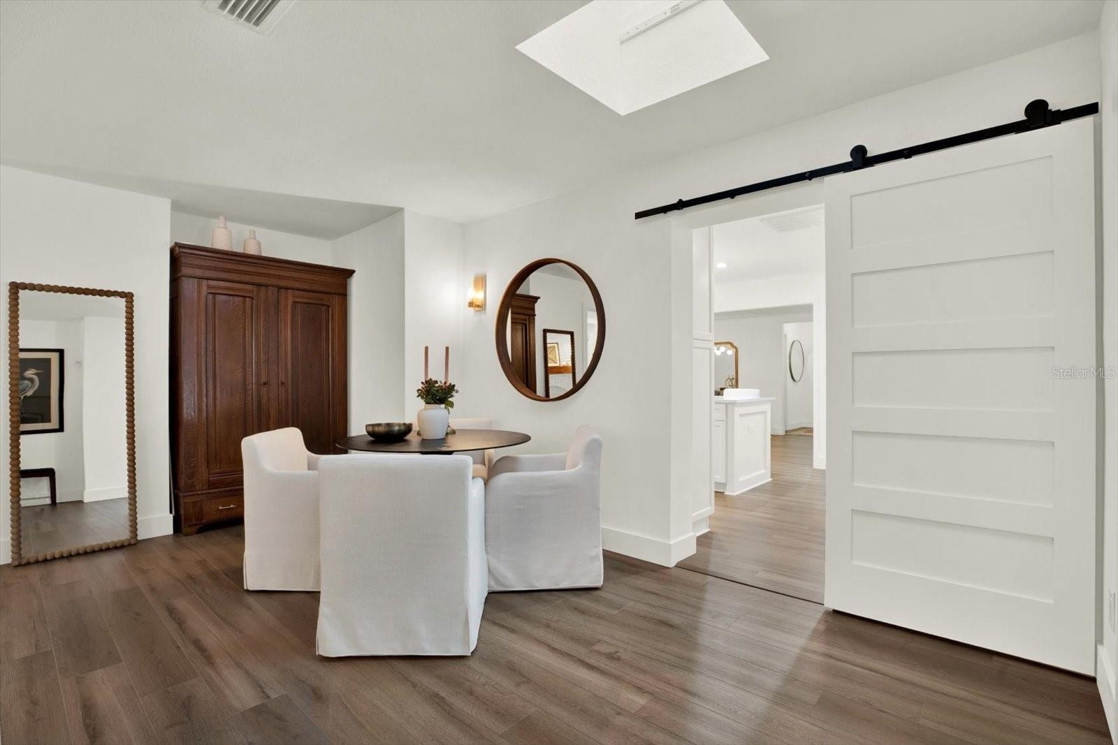 1040 PALM DR — photo 19