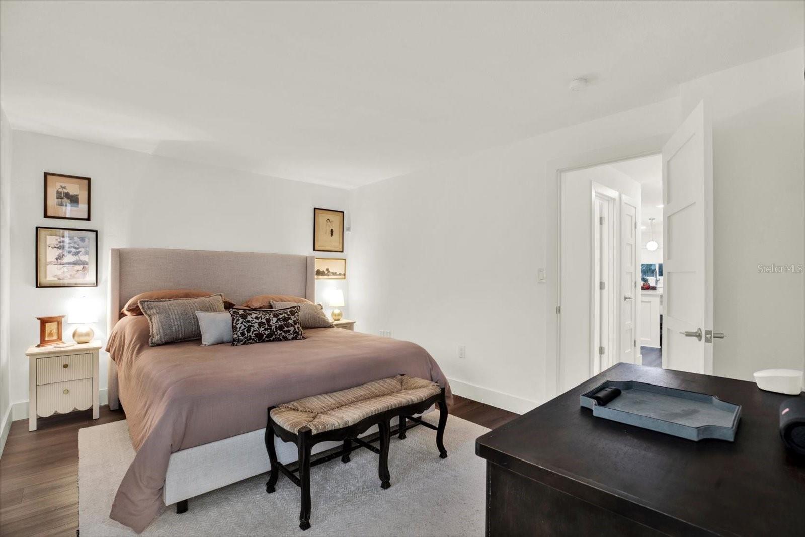 1040 PALM DR — photo 34