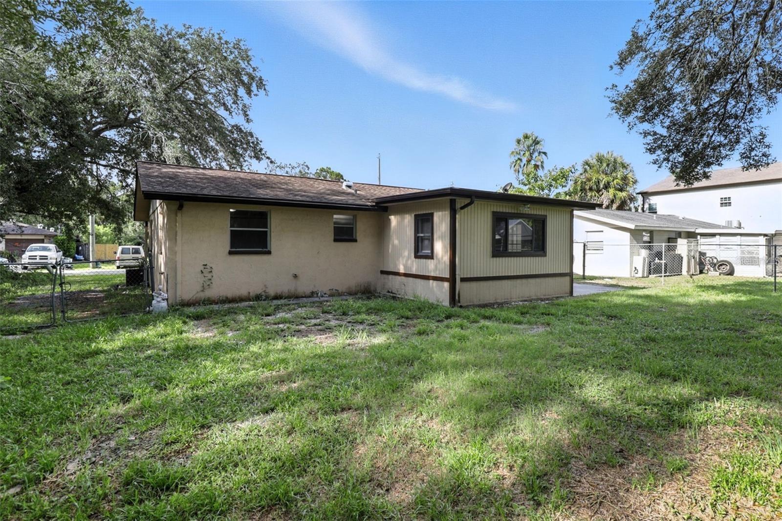 8035 GULF WAY — photo 23