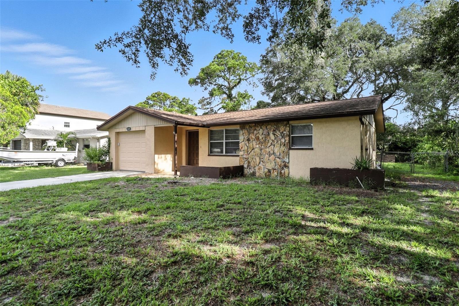 8035 GULF WAY — photo 2