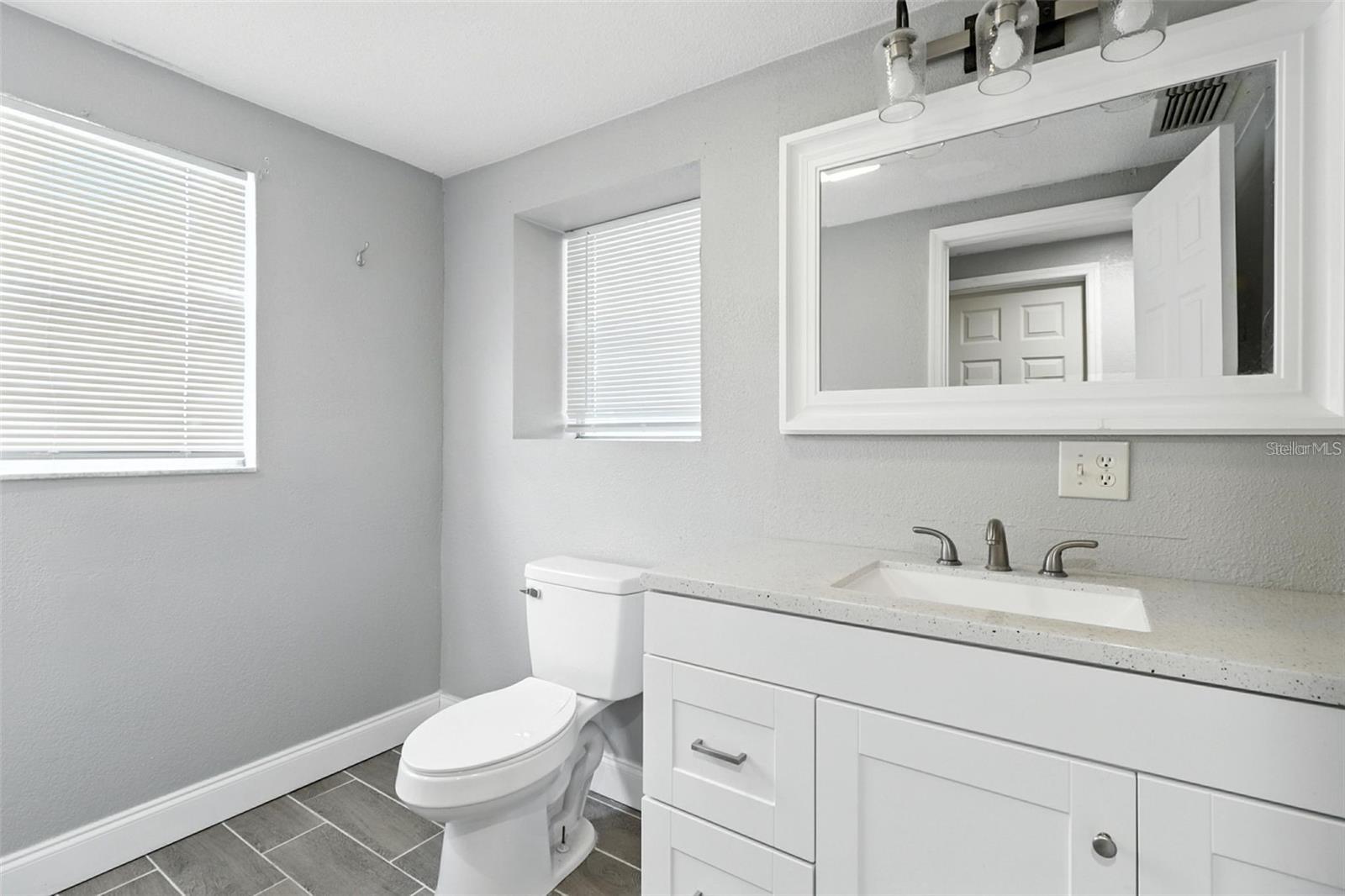 8035 GULF WAY — photo 15