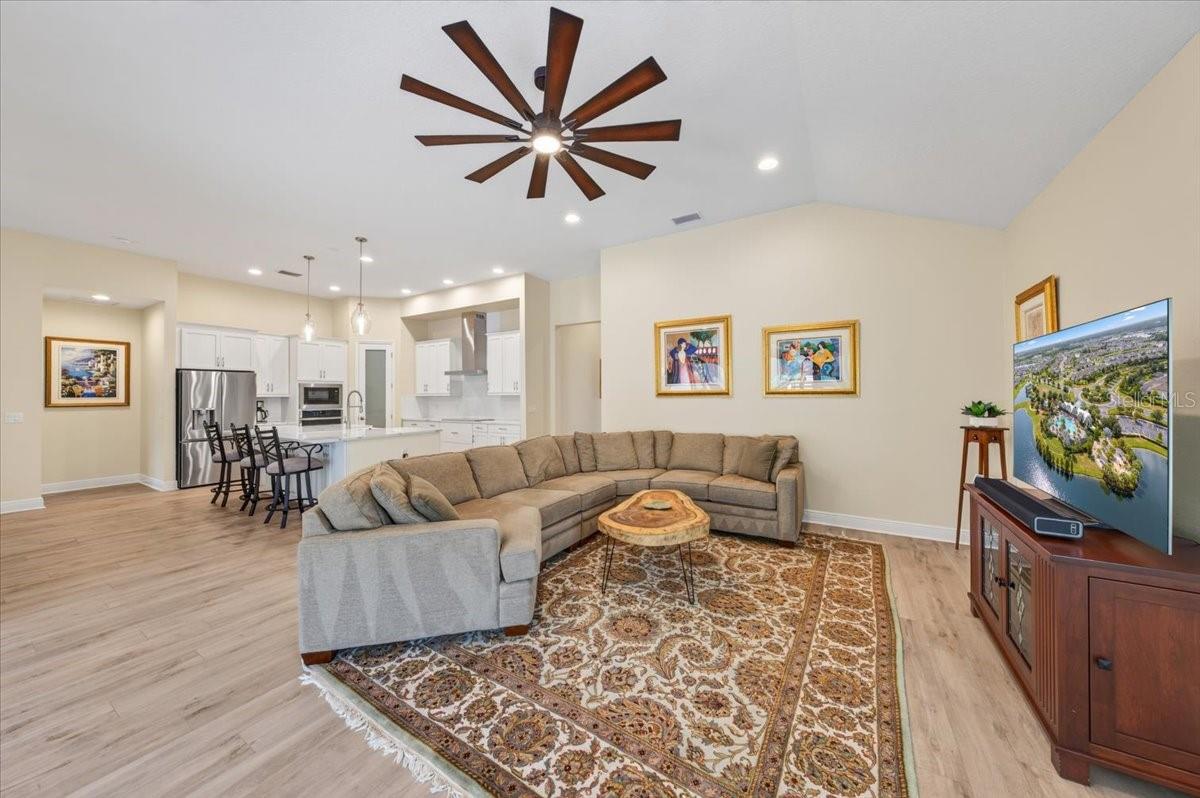 9145 WARM SPRINGS CIR — photo 11