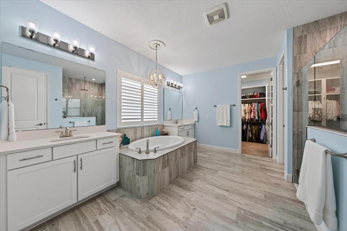 9145 WARM SPRINGS CIR — photo 26