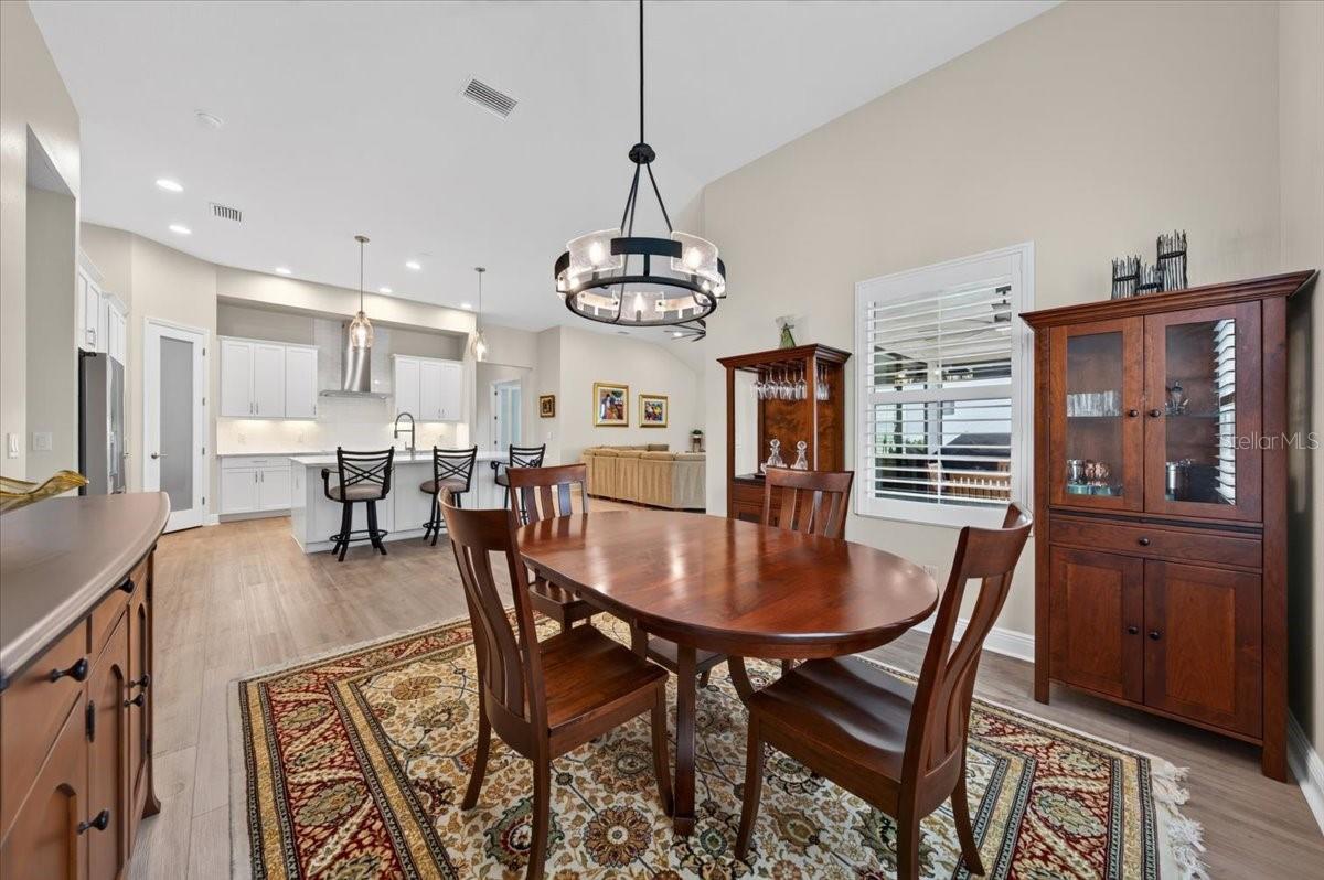 9145 WARM SPRINGS CIR — photo 21