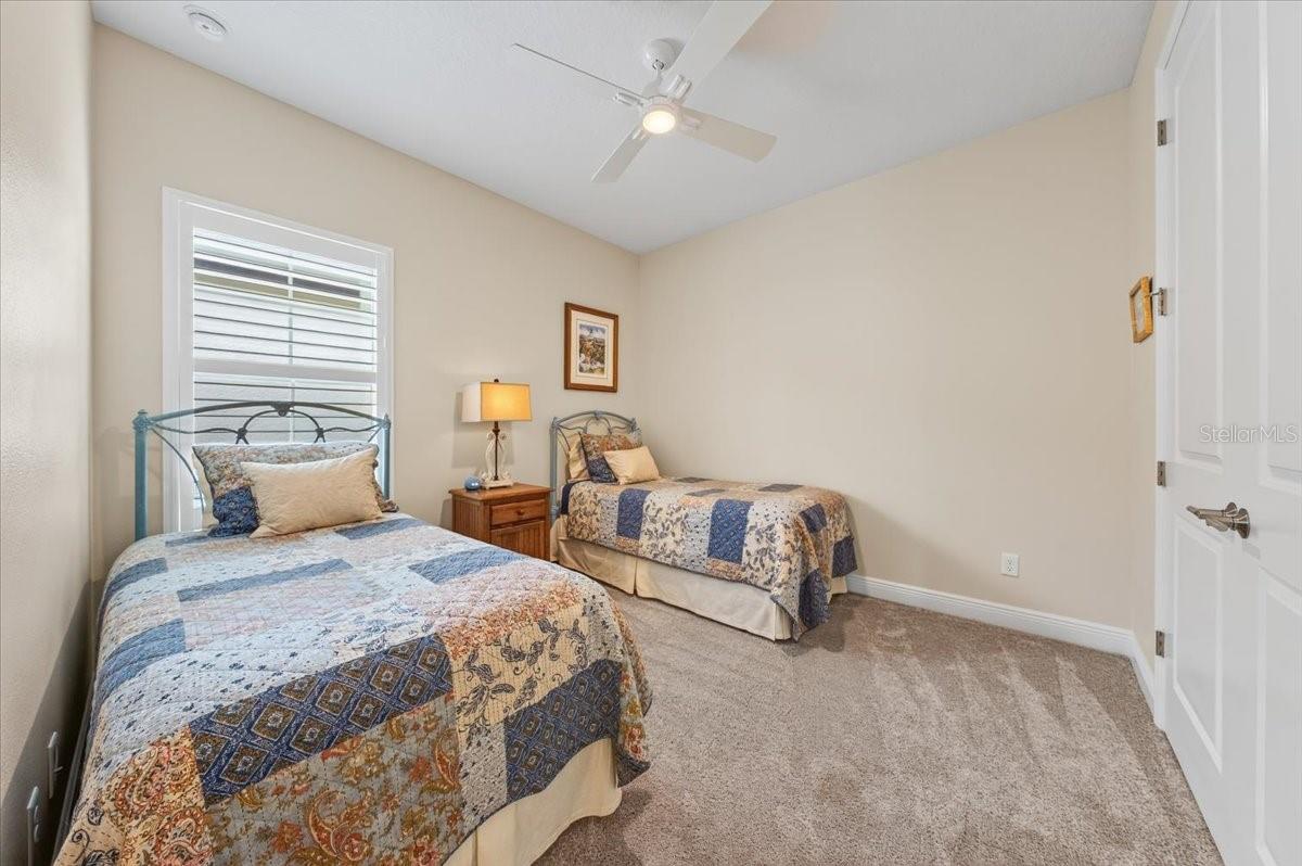 9145 WARM SPRINGS CIR — photo 34