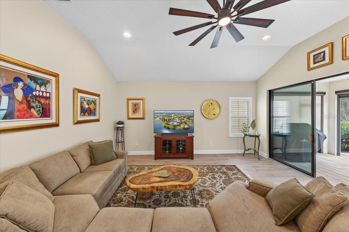 9145 WARM SPRINGS CIR — photo 7