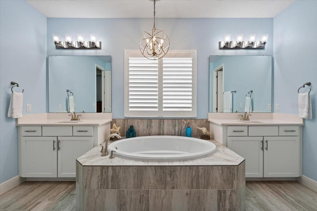 9145 WARM SPRINGS CIR — photo 27