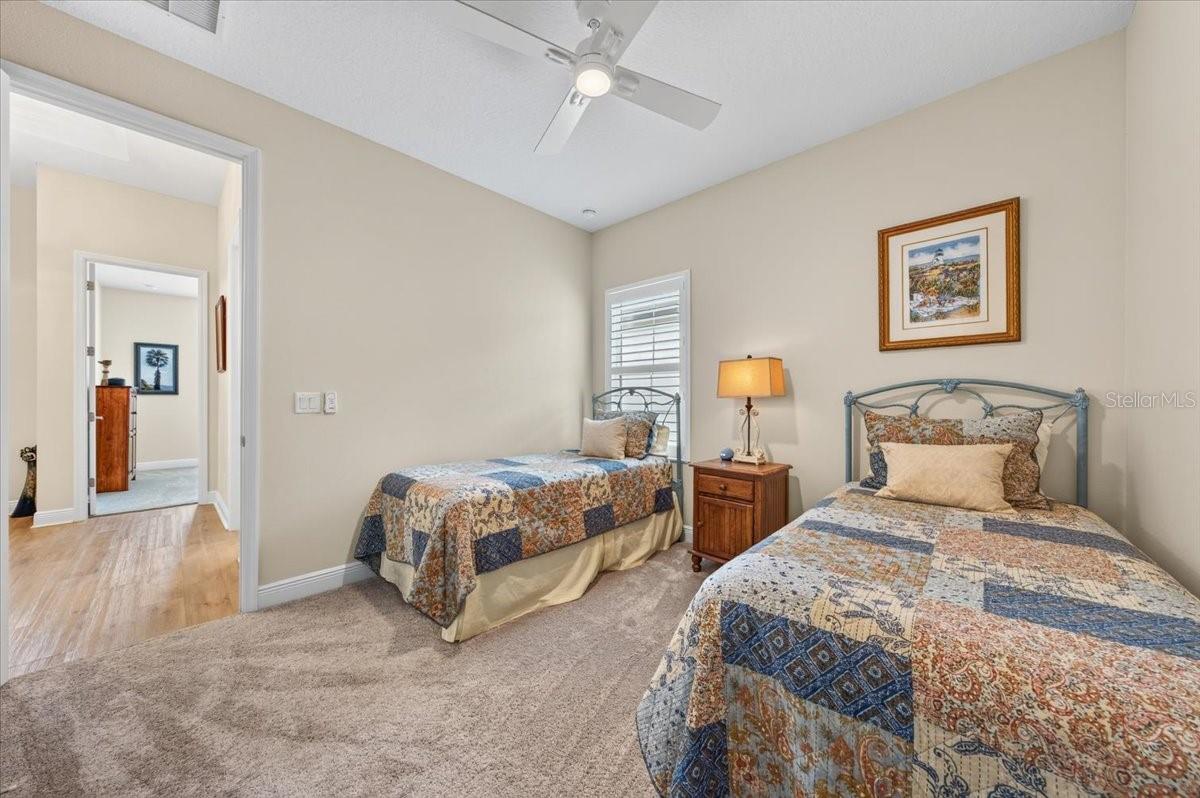 9145 WARM SPRINGS CIR — photo 35
