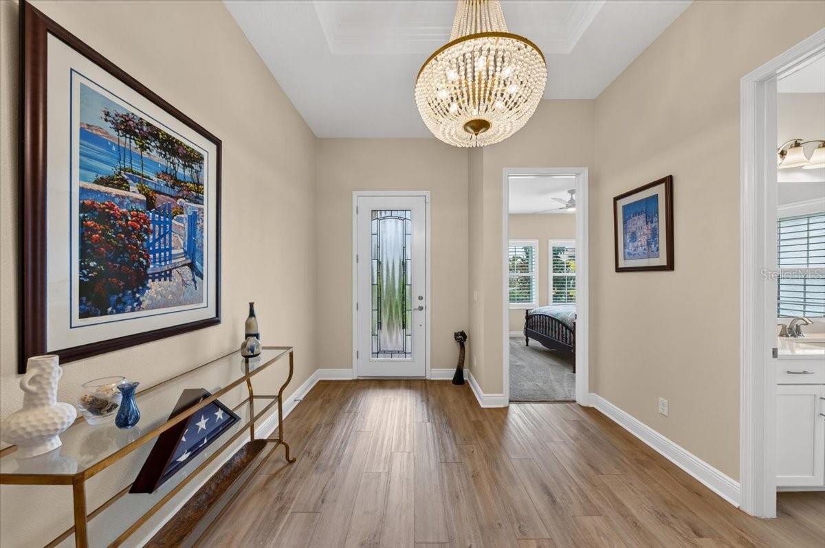9145 WARM SPRINGS CIR — photo 4