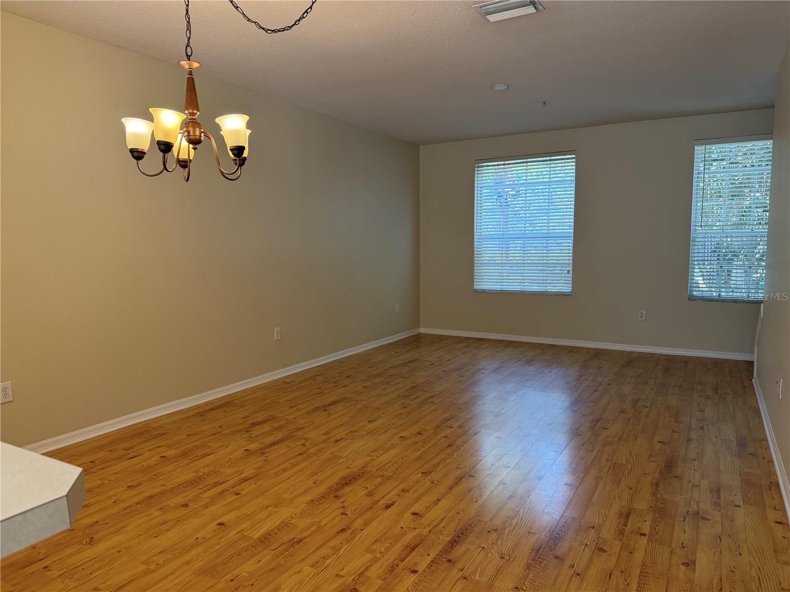 3146 BAYSHORE OAKS DR — photo 8