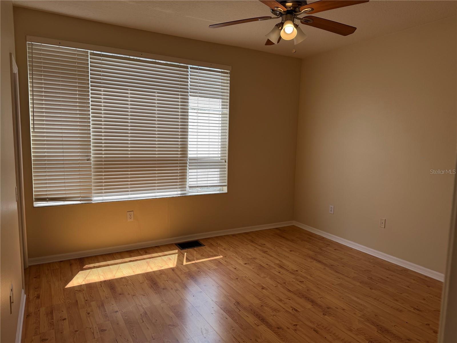 3146 BAYSHORE OAKS DR — photo 10