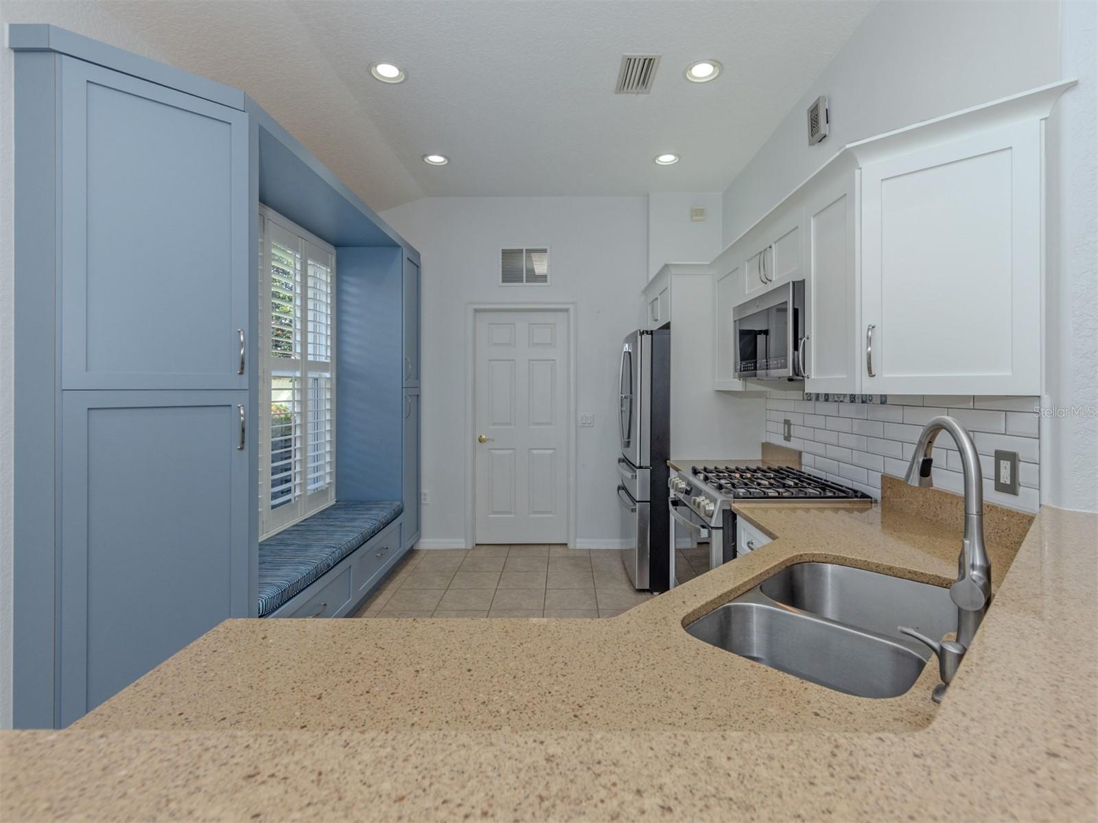 129 TREVISO CT — photo 10