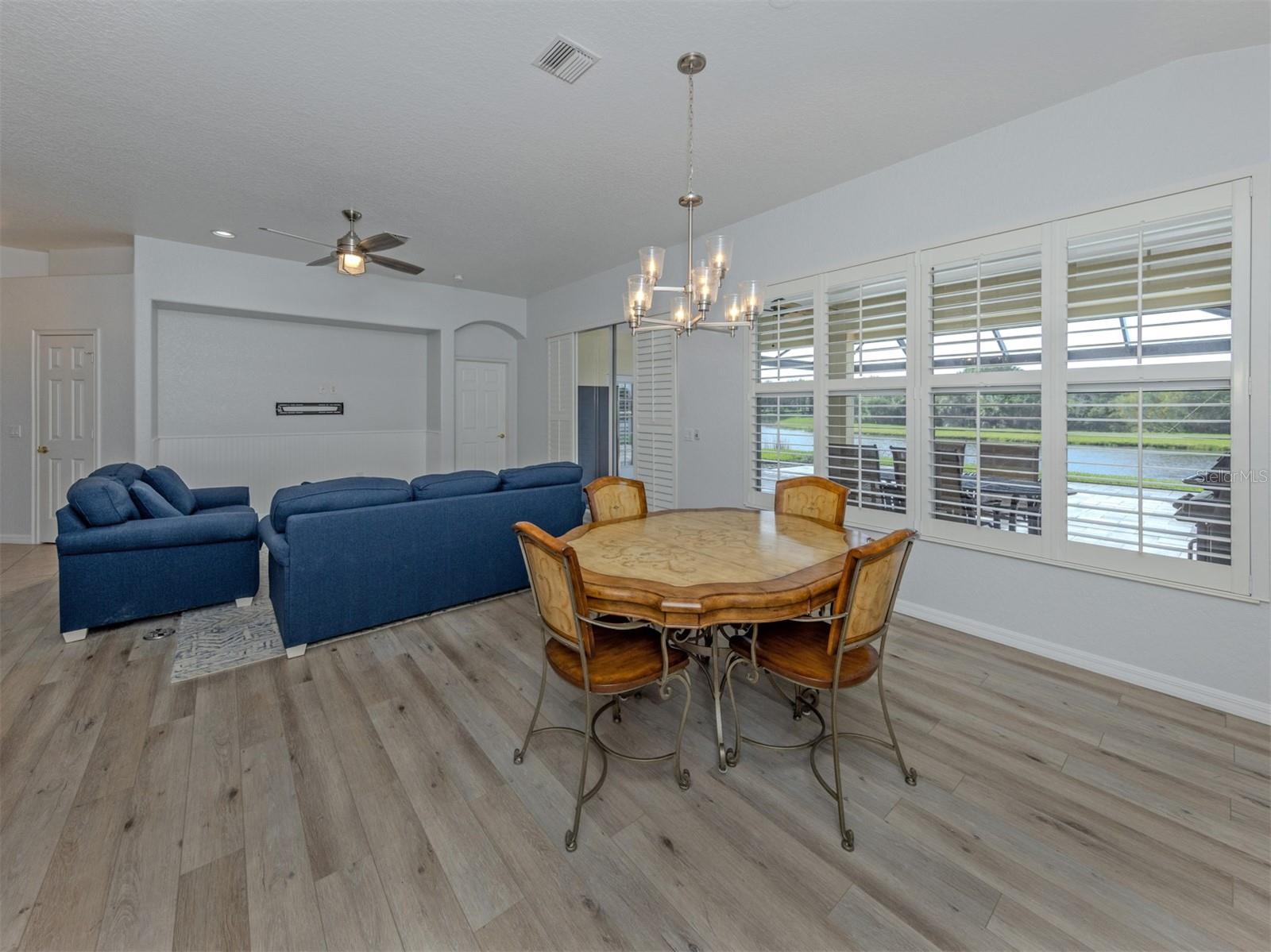 129 TREVISO CT — photo 16
