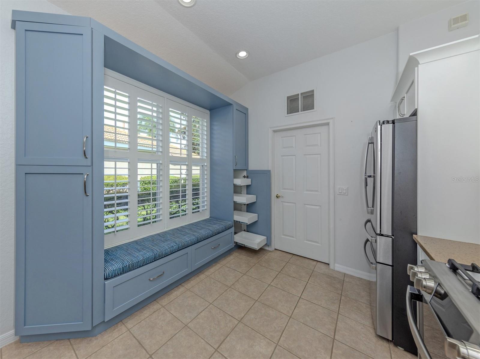 129 TREVISO CT — photo 11
