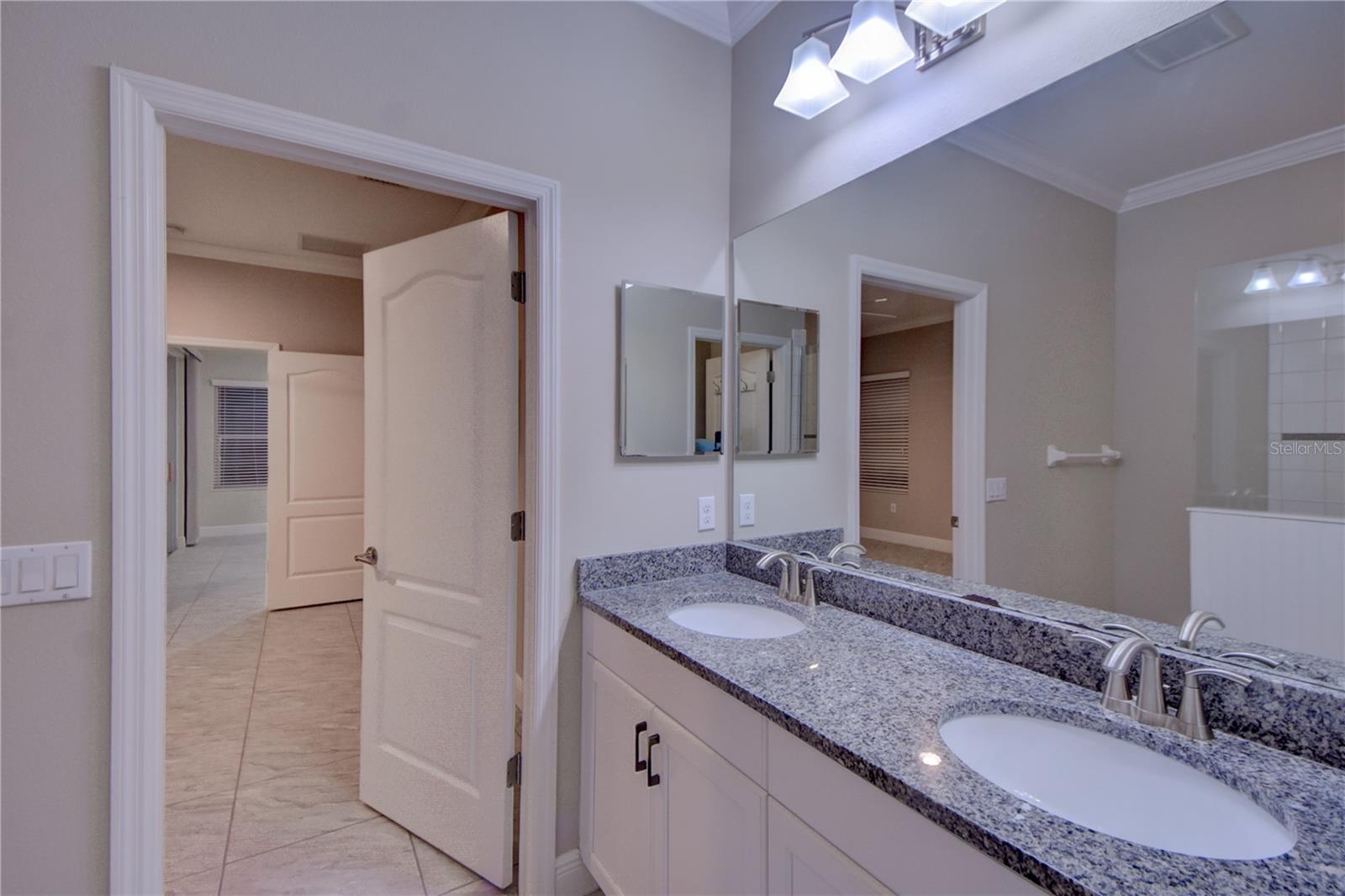 7408 RIDGELAKE CIR — photo 31