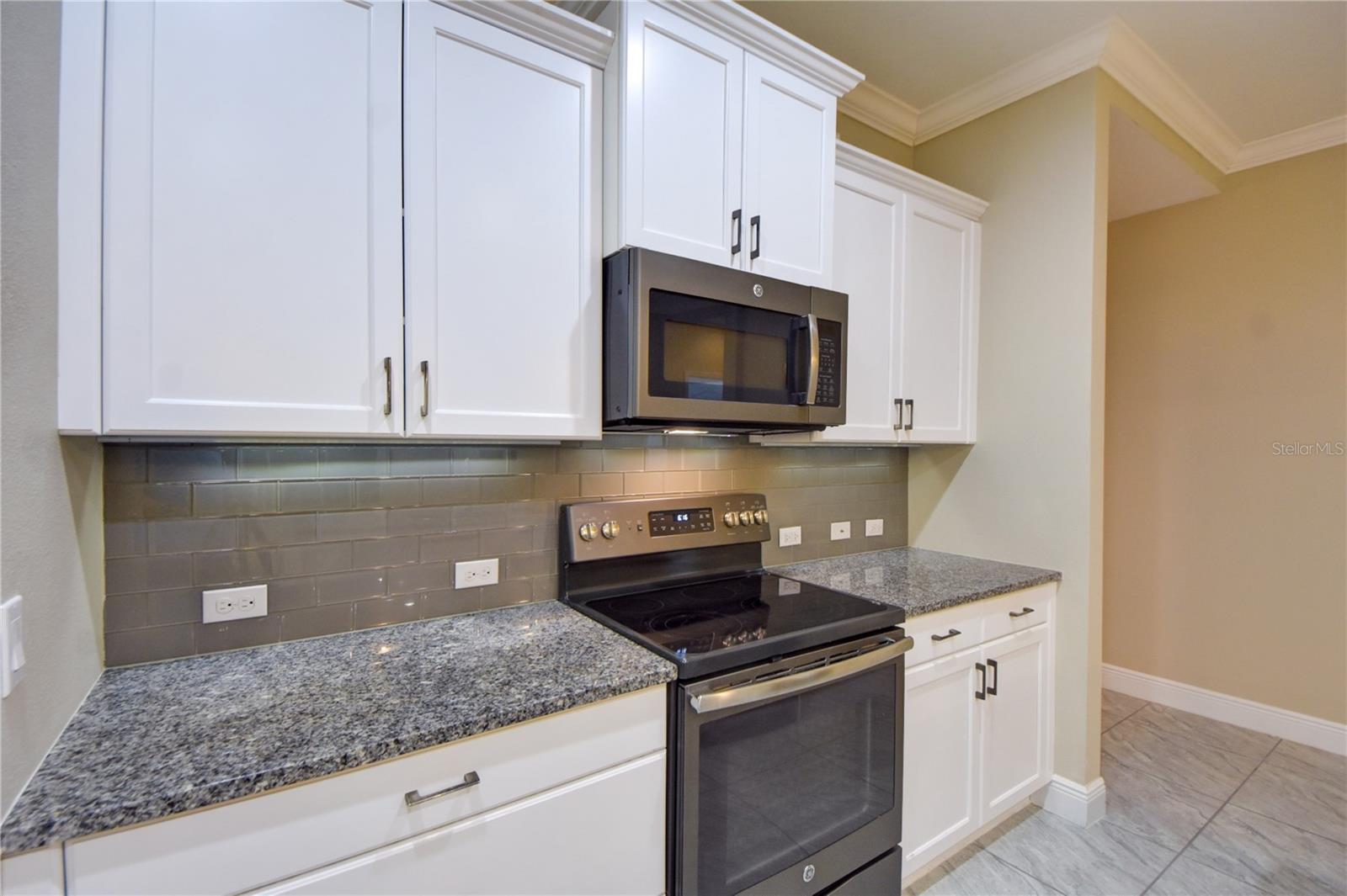 7408 RIDGELAKE CIR — photo 13