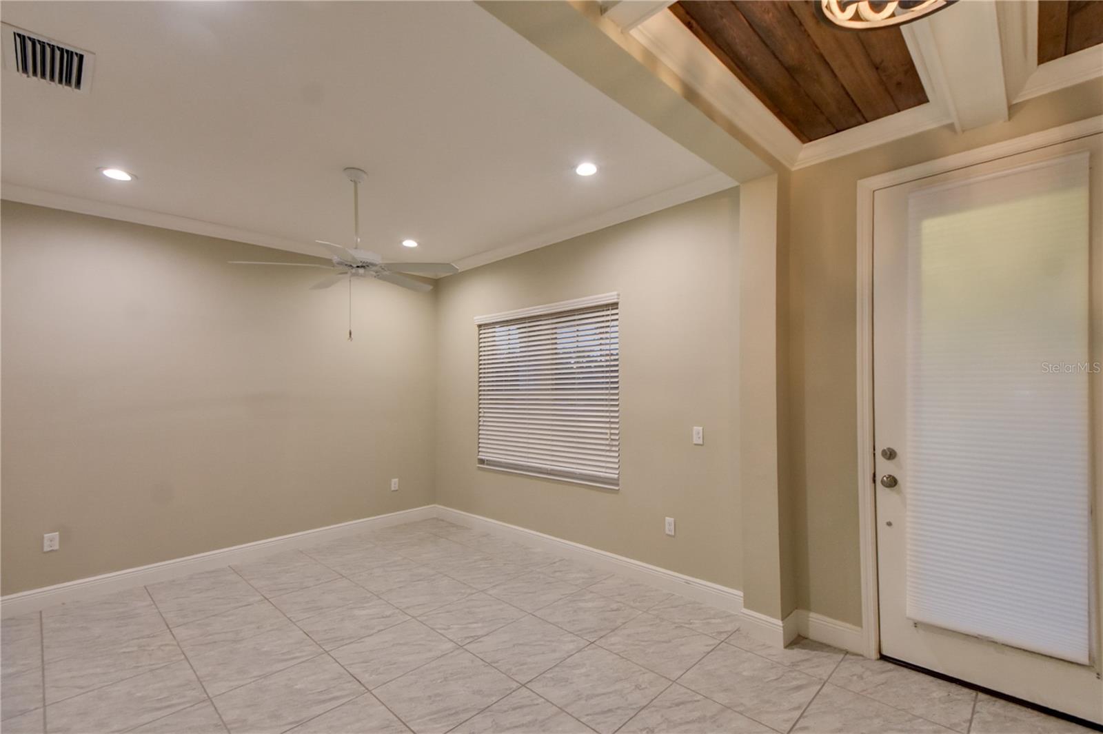 7408 RIDGELAKE CIR — photo 6