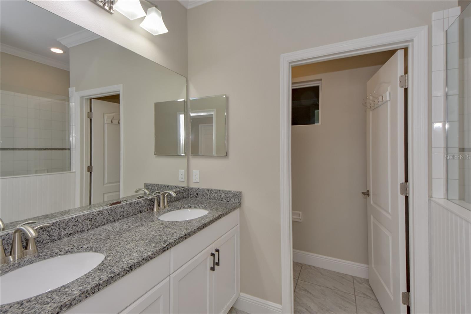 7408 RIDGELAKE CIR — photo 28