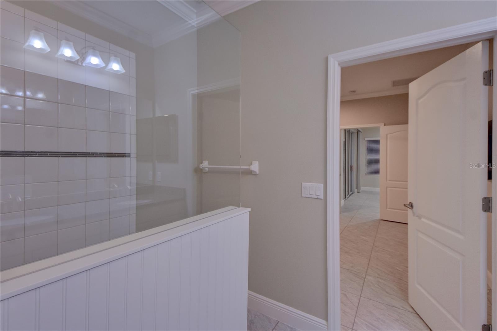 7408 RIDGELAKE CIR — photo 29