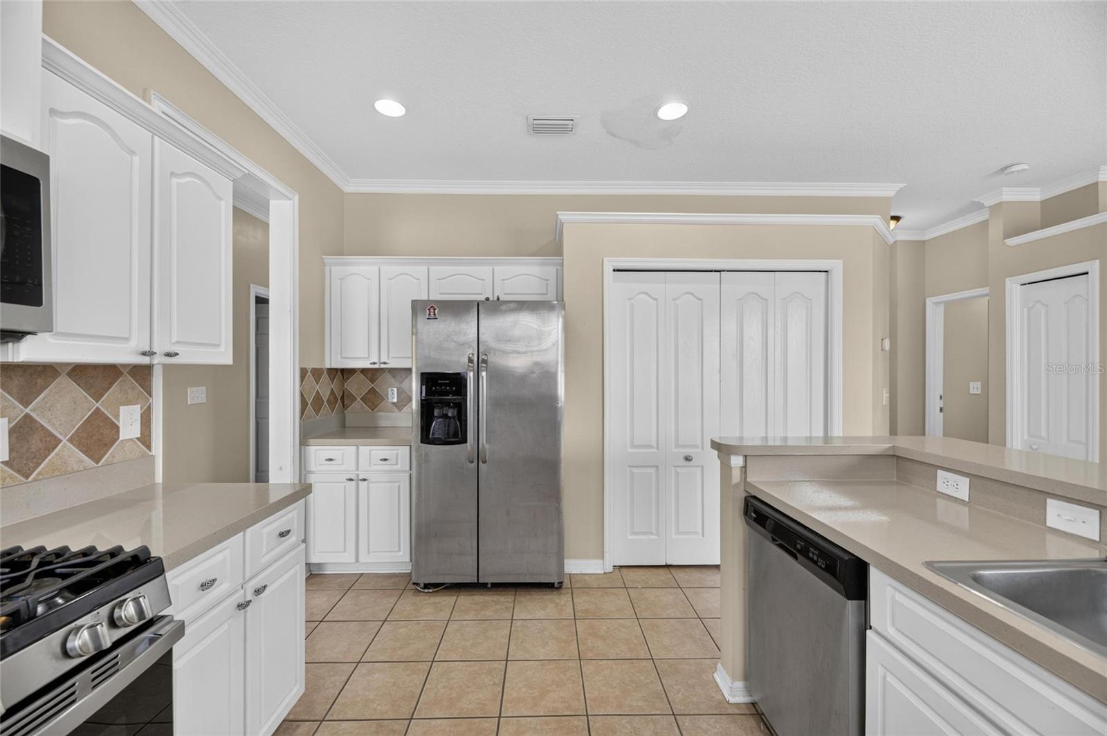 24519 BREEZY OAK CT — photo 25