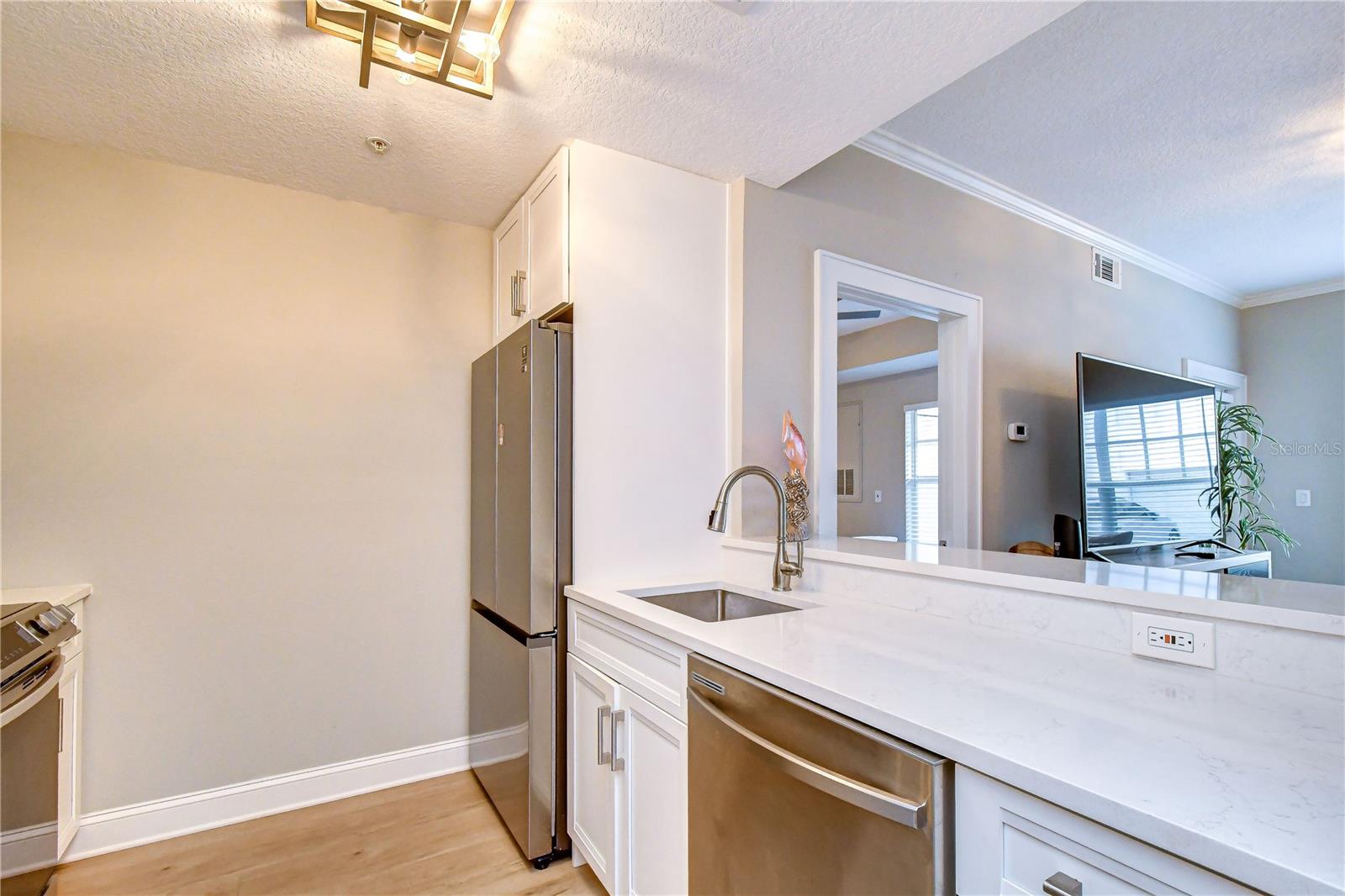 800 S DAKOTA AVE #121 — photo 7