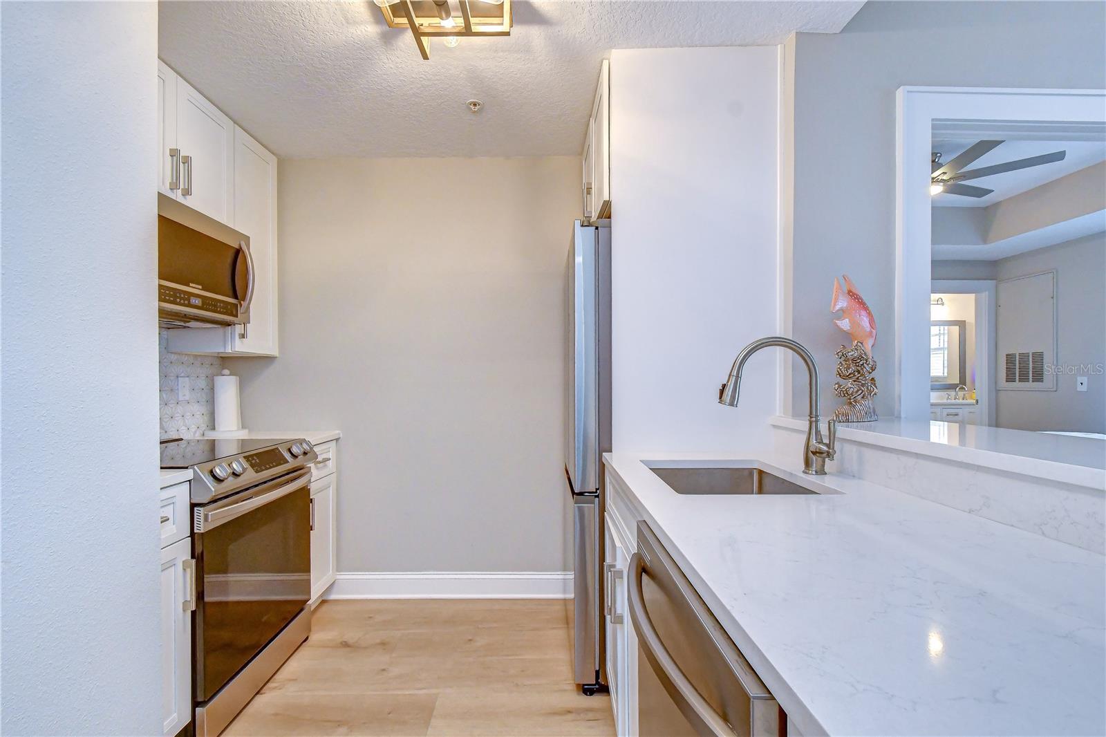 800 S DAKOTA AVE #121 — photo 5