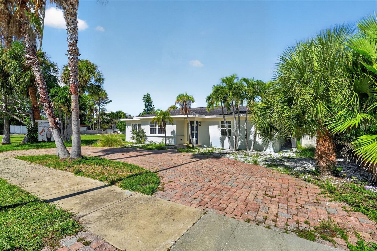 870 NARCISSUS AVE — photo 38