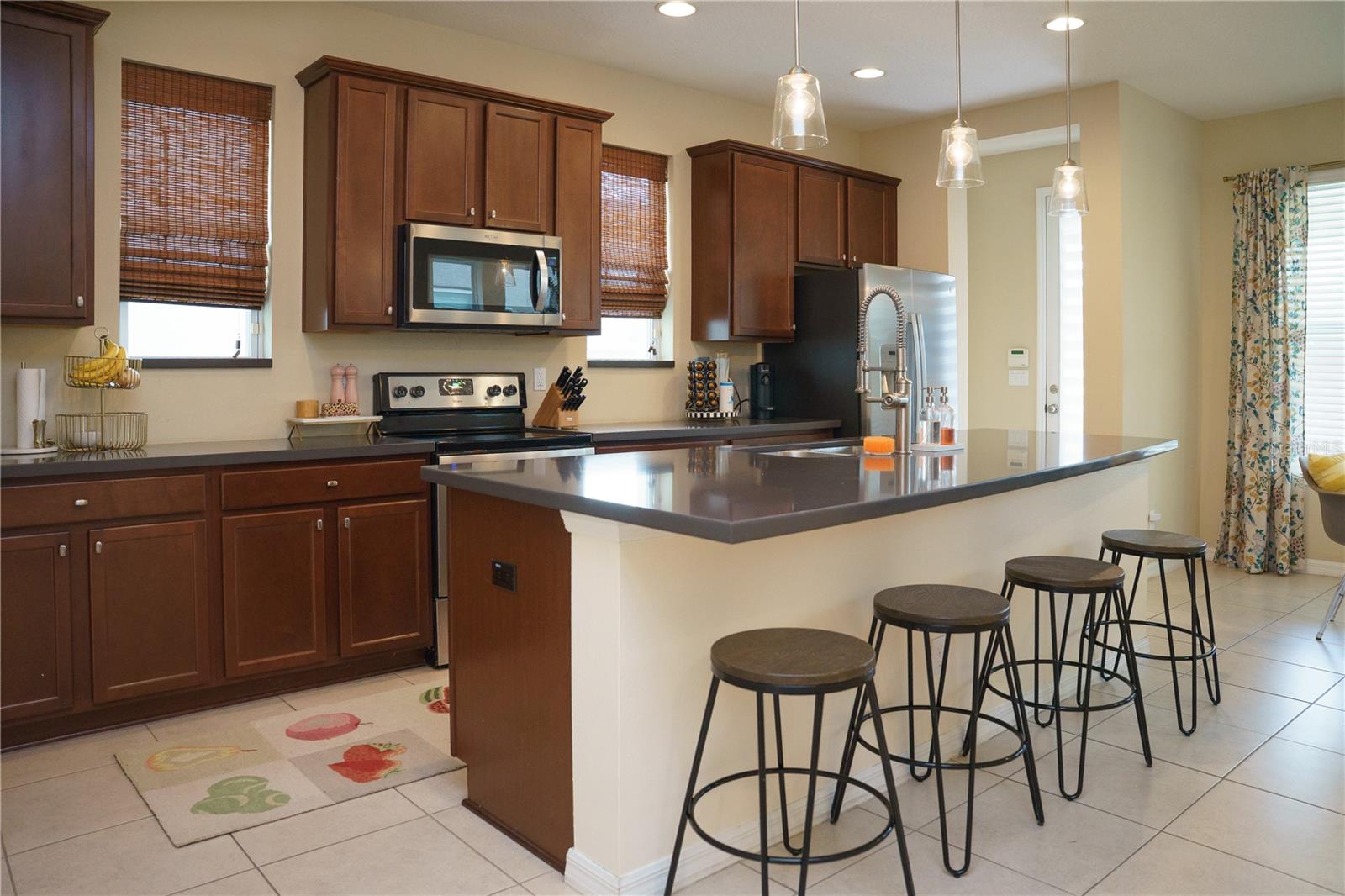 7226 MILESTONE DR — photo 12