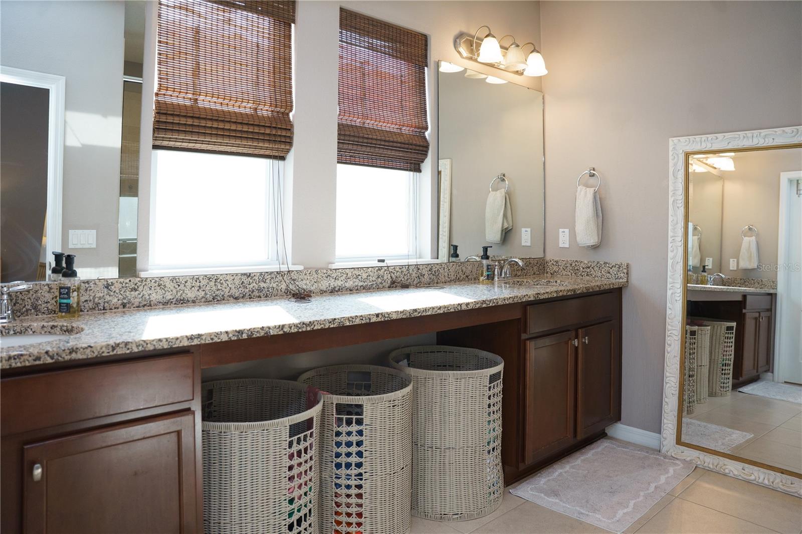 7226 MILESTONE DR — photo 38