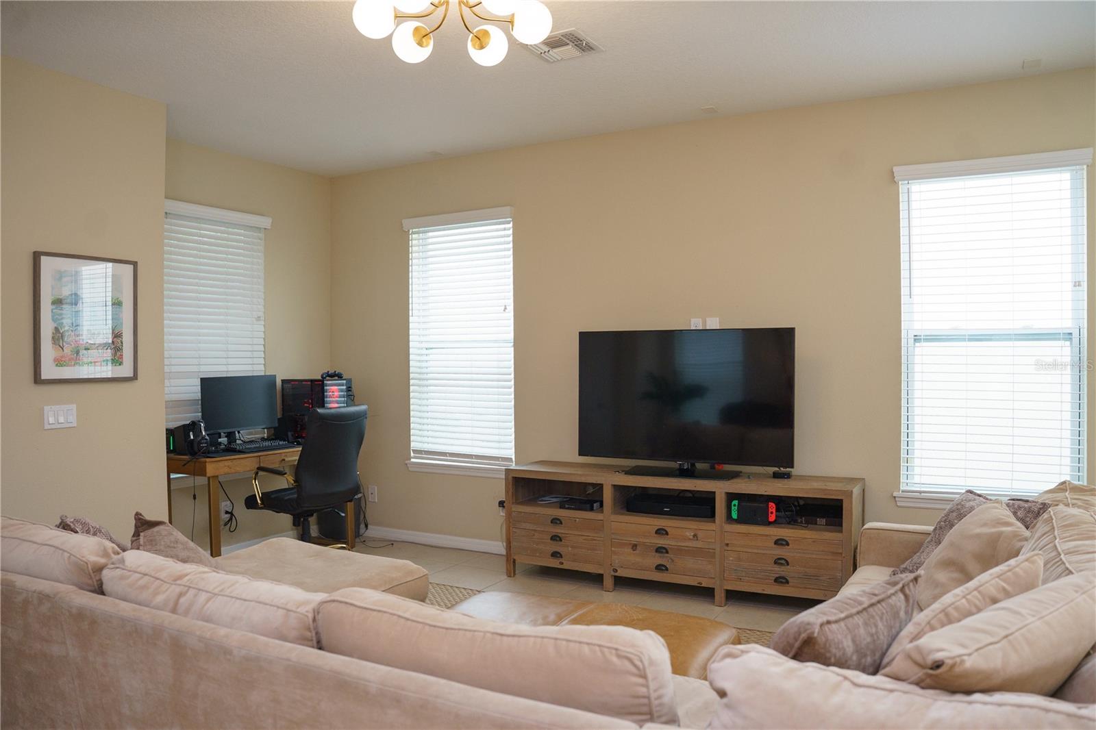 7226 MILESTONE DR — photo 7