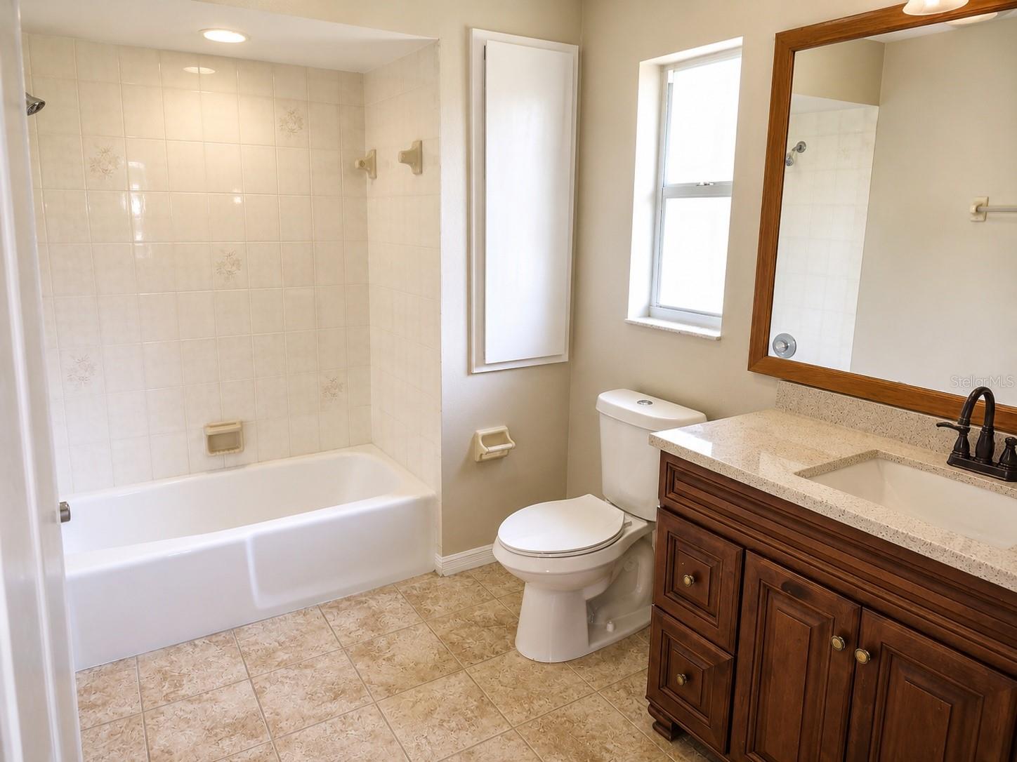 1002 TORGERSON ST — photo 15