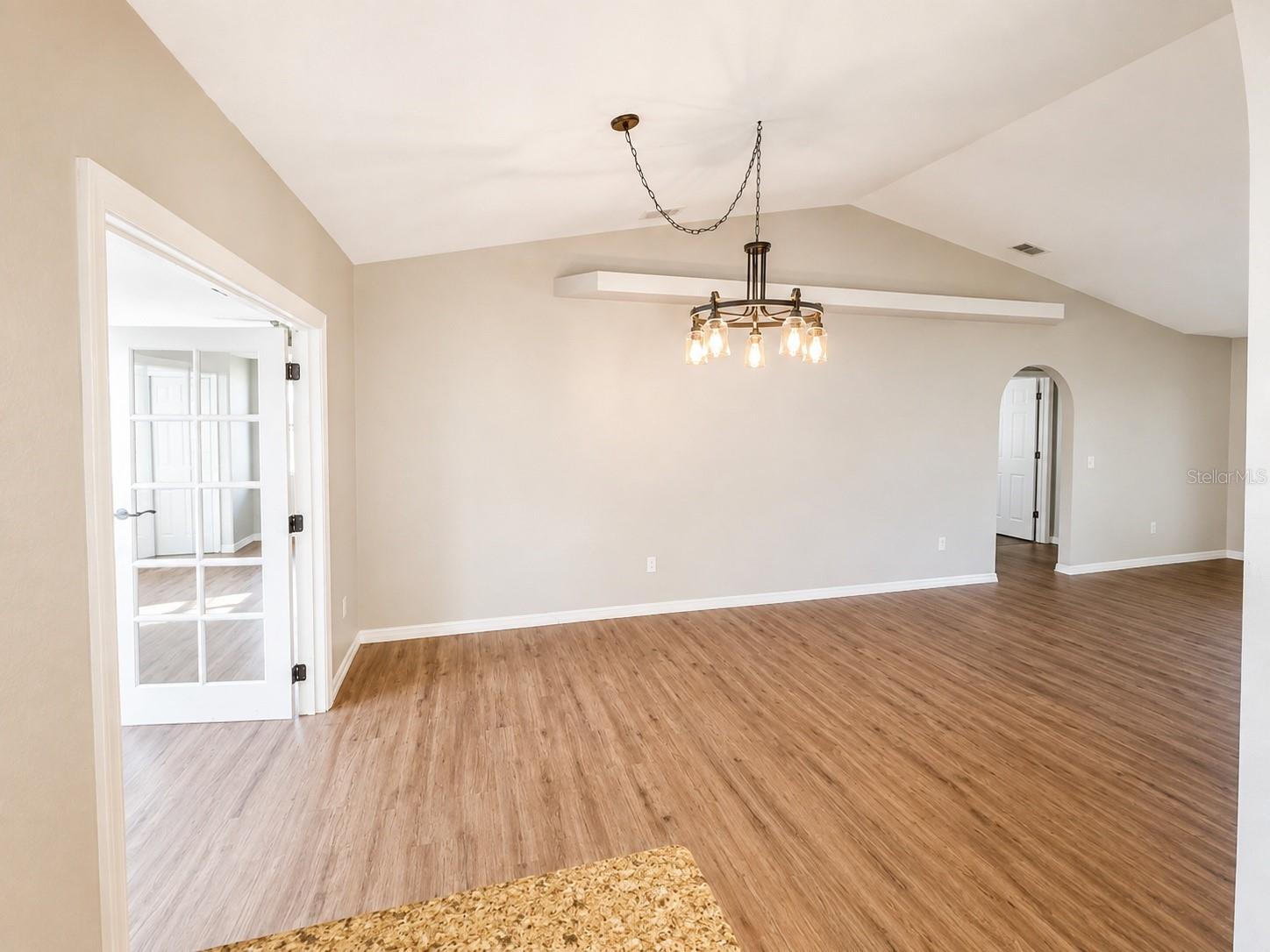 1002 TORGERSON ST — photo 8