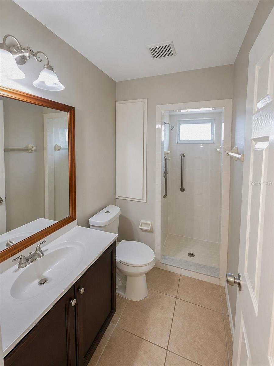 1002 TORGERSON ST — photo 17