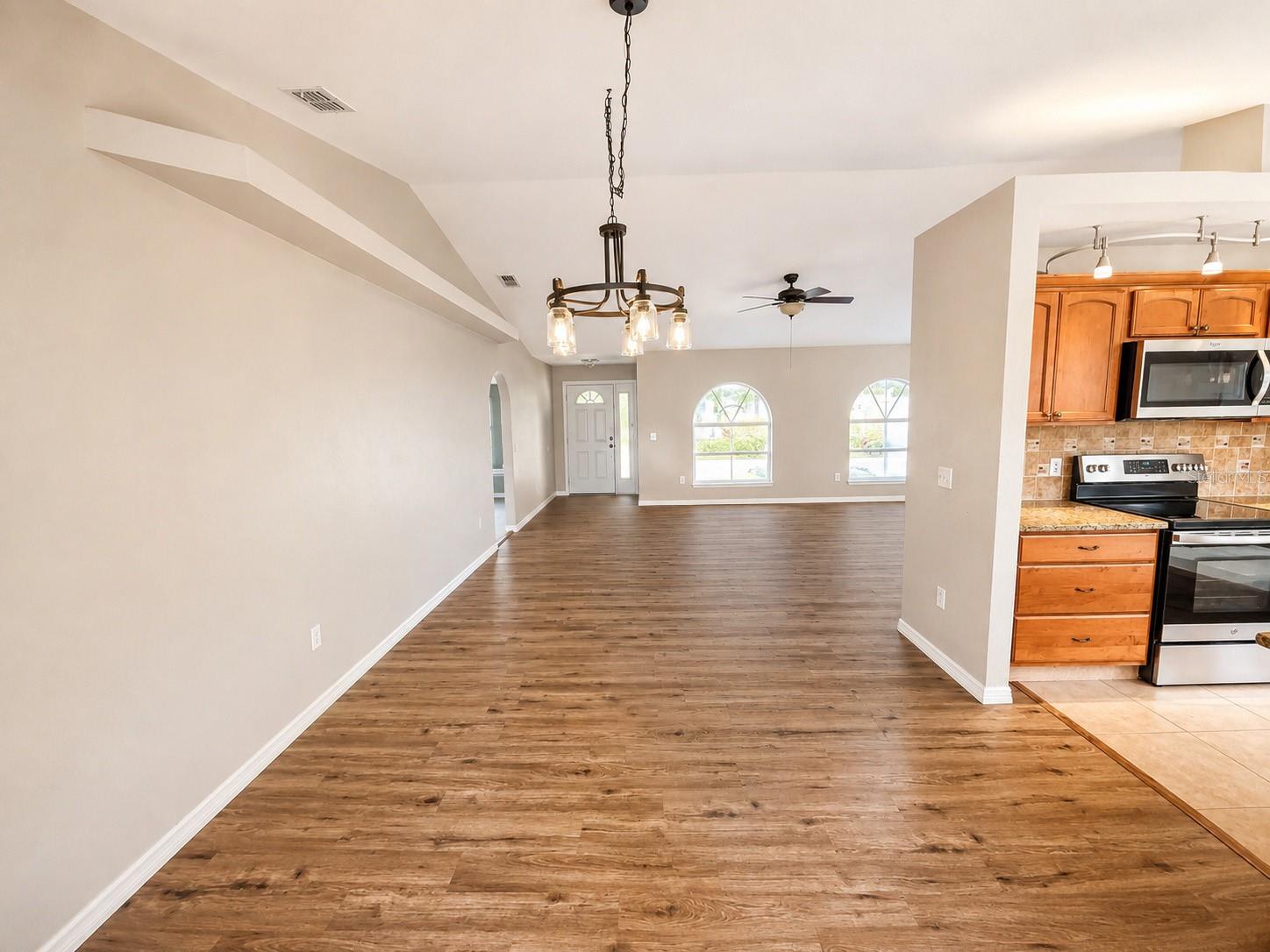 1002 TORGERSON ST — photo 6