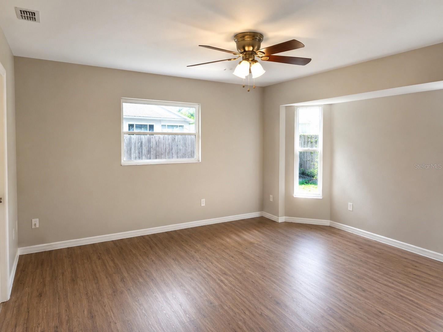 1002 TORGERSON ST — photo 13