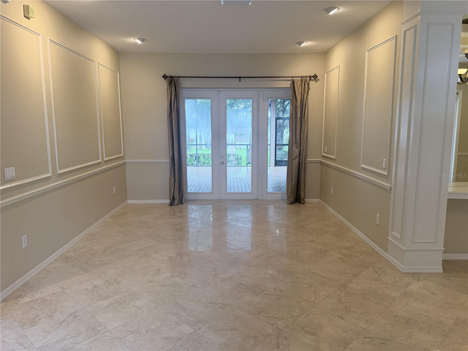 3704 SWANS LANDING DR — photo 5