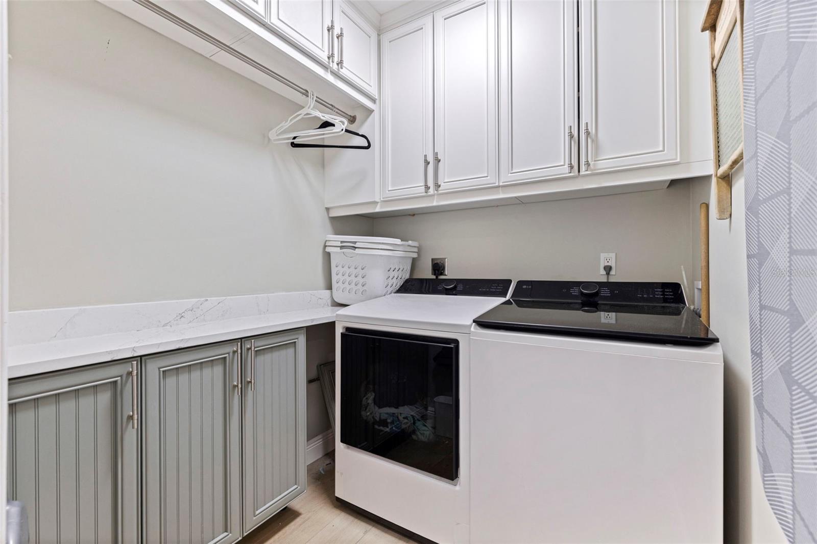 5875 LEELAND ST S — photo 42