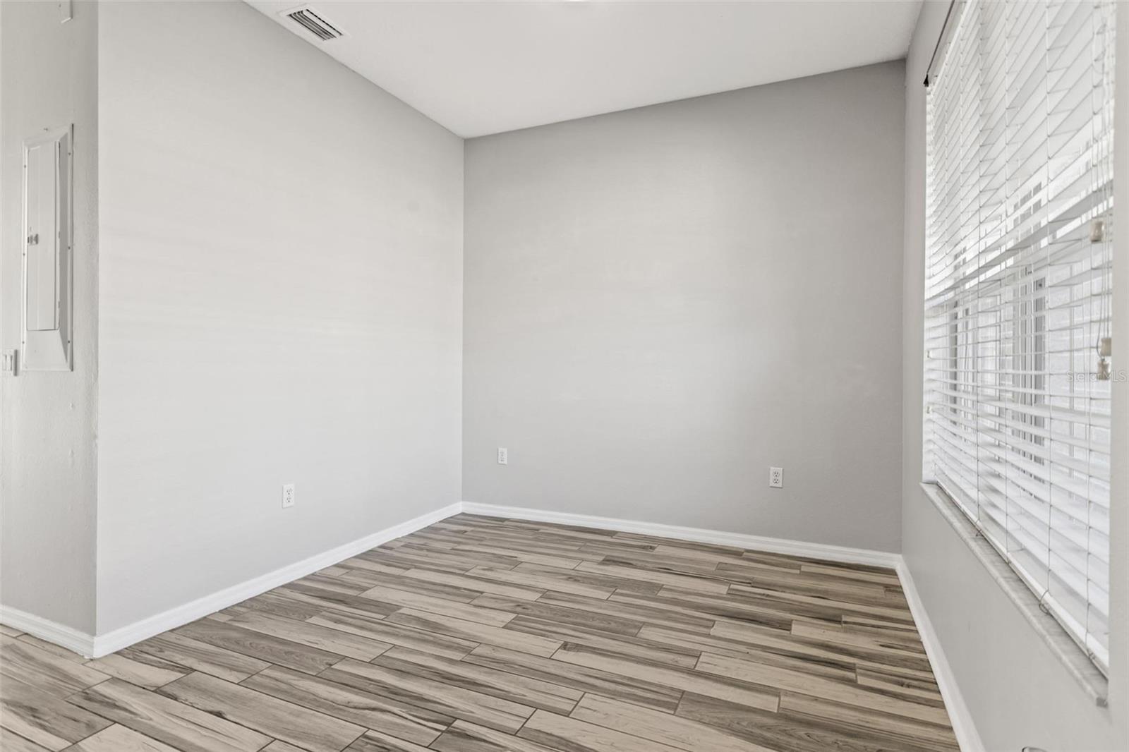 8874 CHRISTIE DR — photo 4