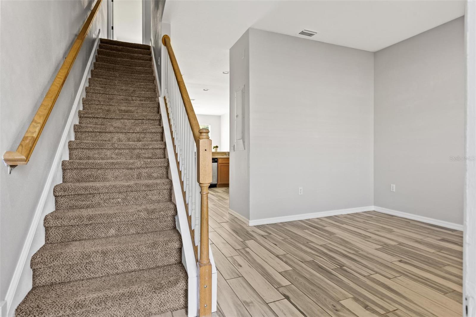 8874 CHRISTIE DR — photo 3