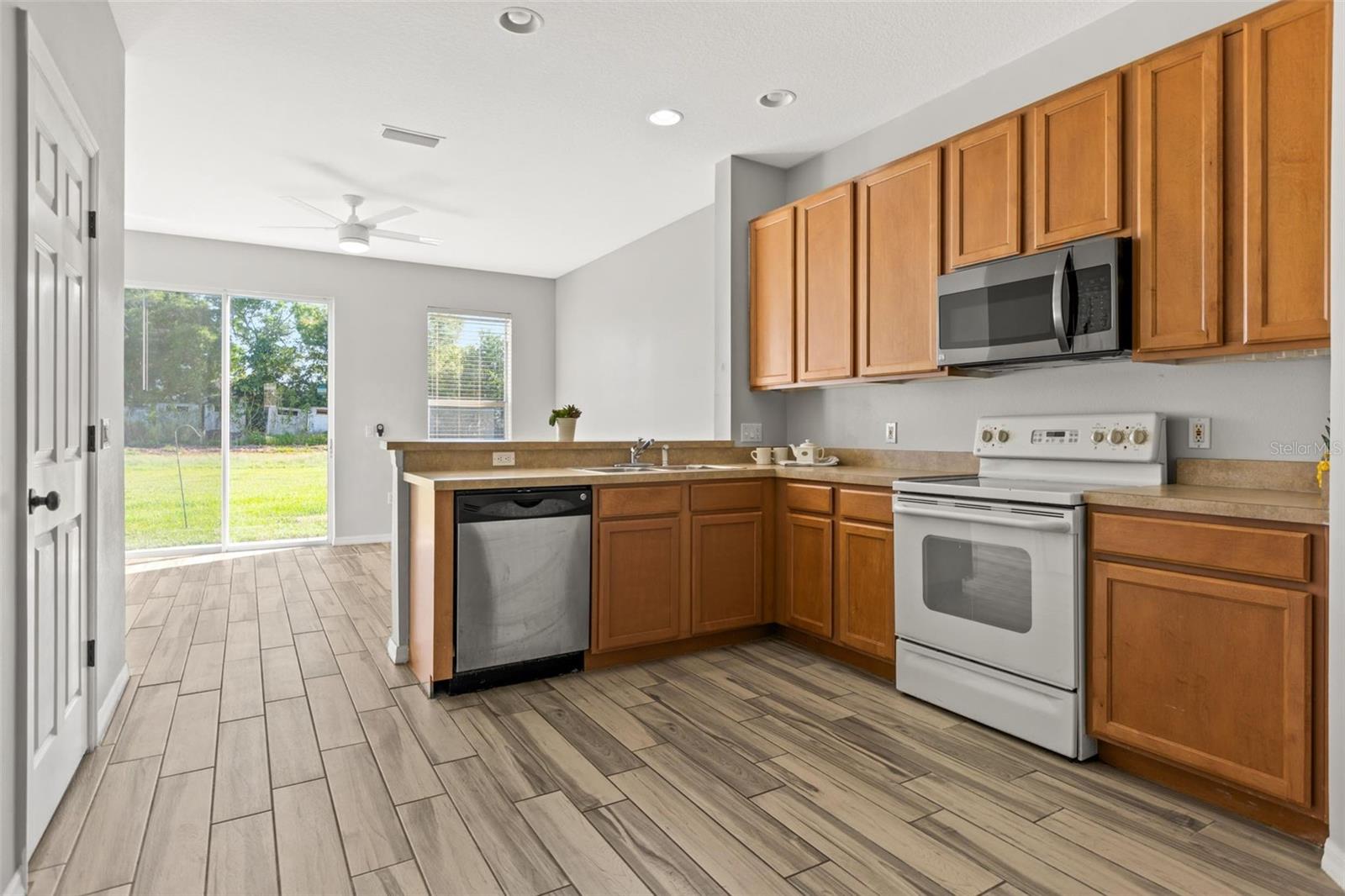 8874 CHRISTIE DR — photo 5