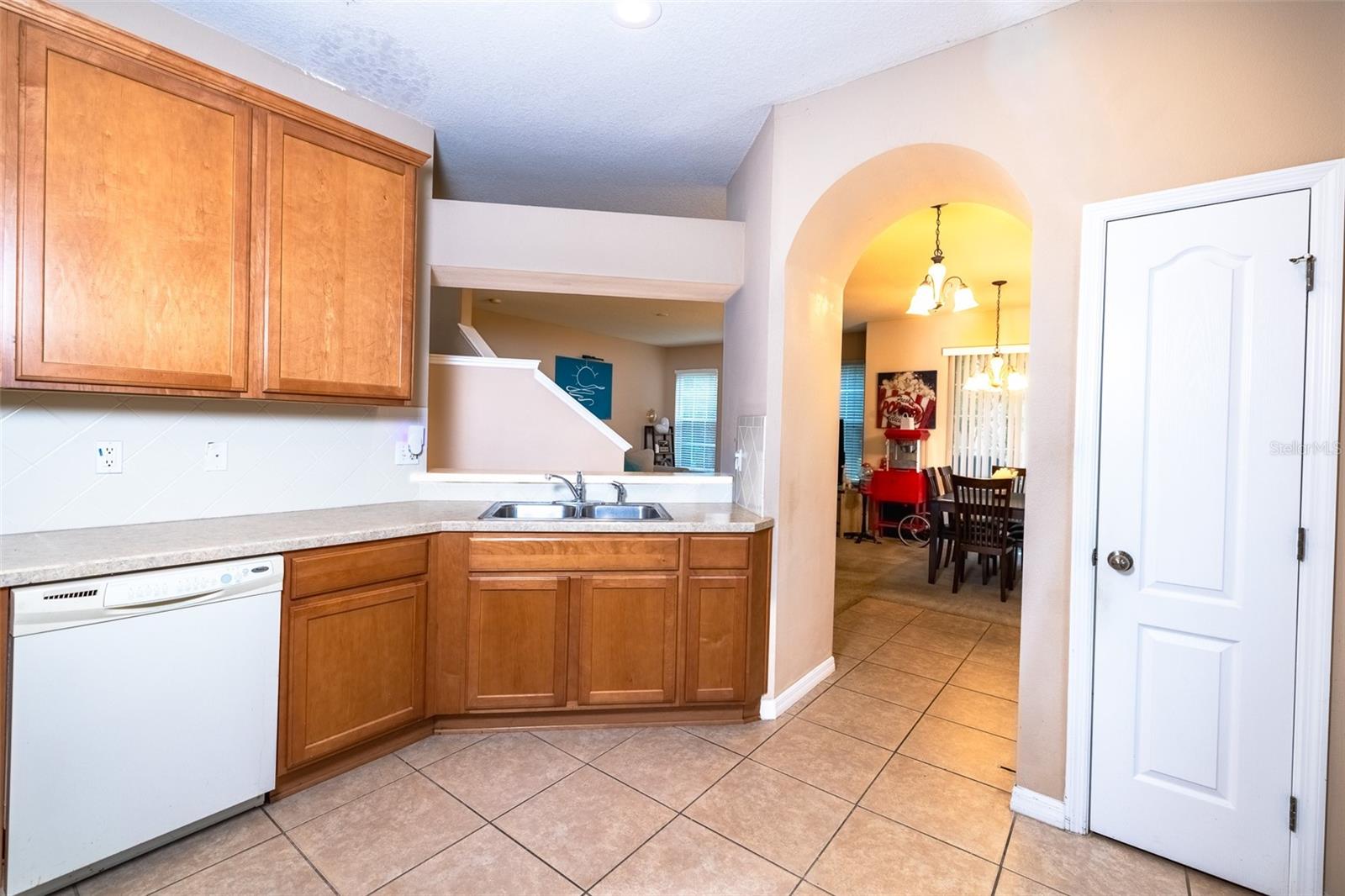 6717 EAGLE FEATHER DR — photo 10