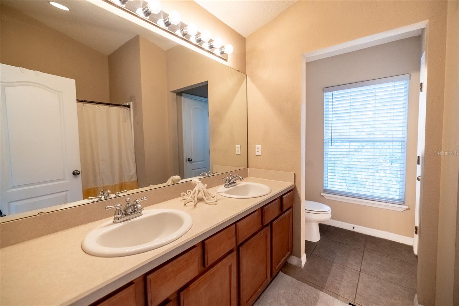 6717 EAGLE FEATHER DR — photo 22
