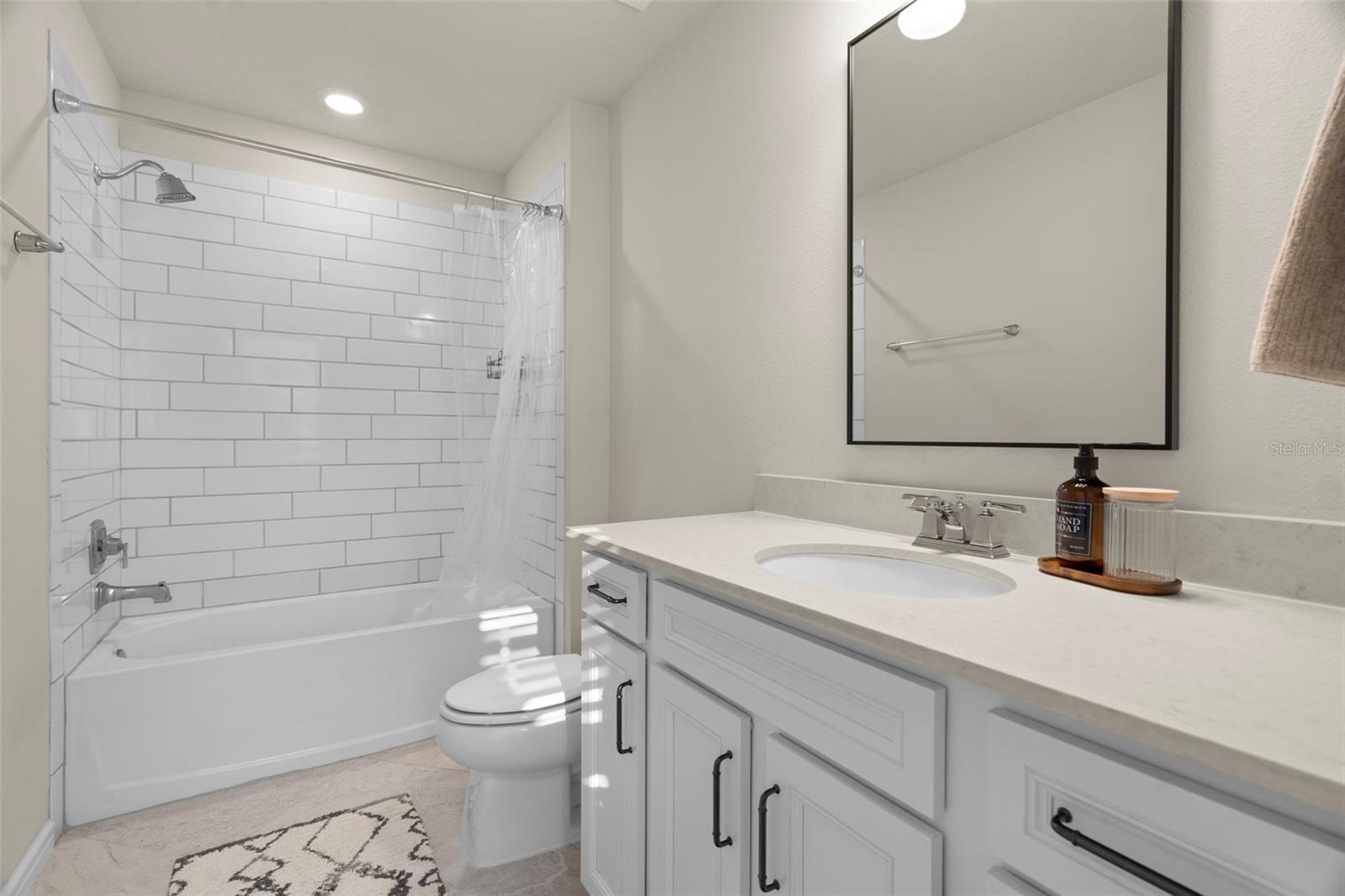 21051 MONZA LOOP — photo 35