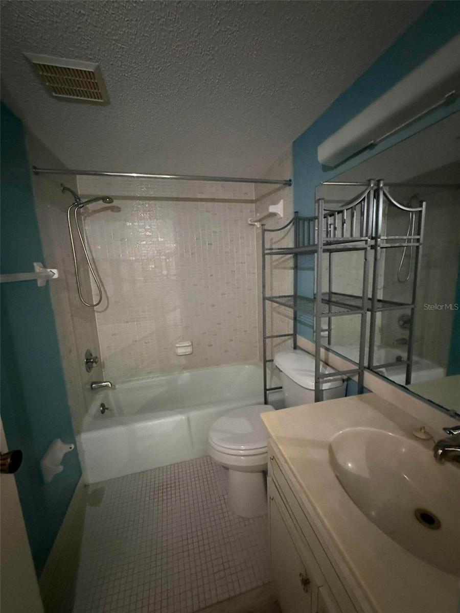 2536 CLUBHOUSE CIR #202 — photo 24