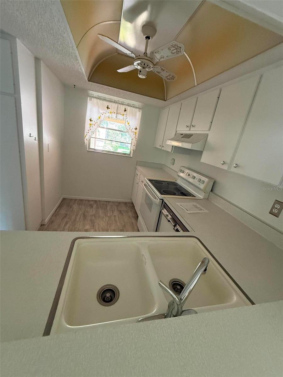 2536 CLUBHOUSE CIR #202 — photo 11